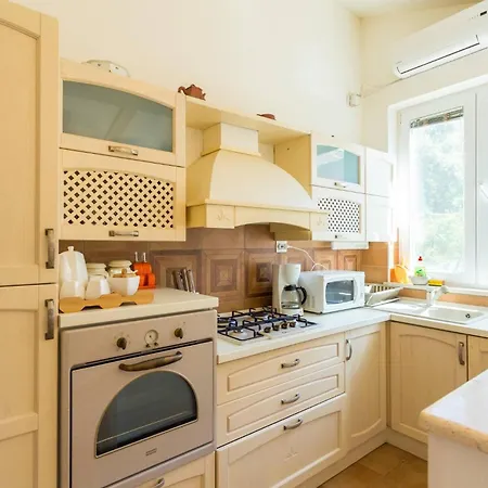 Dvori With Garden, Free Parking Next To Sea Dubrovnik