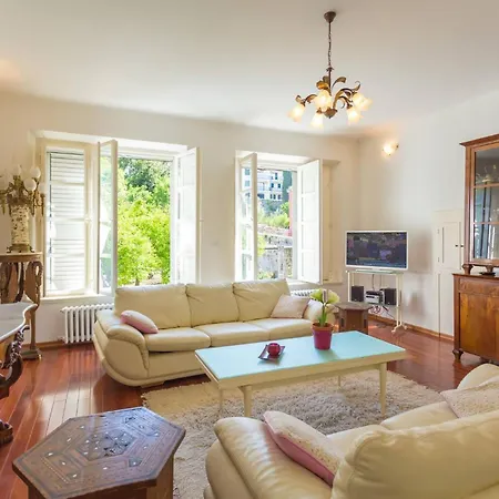 Apartment Dvori With Garden, Free Parking Next To Sea Dubrovnik